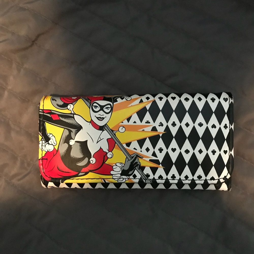 Harley Quinn snap close wallet